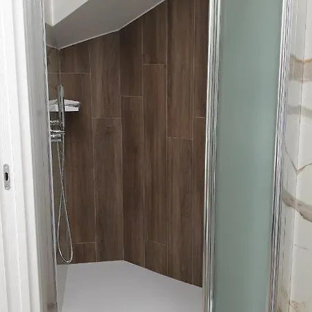 住宿加早餐酒店 A Due Passi Troia